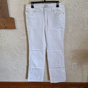 White House Black Market Blanc Floral Embroidered Wide Leg White Jeans